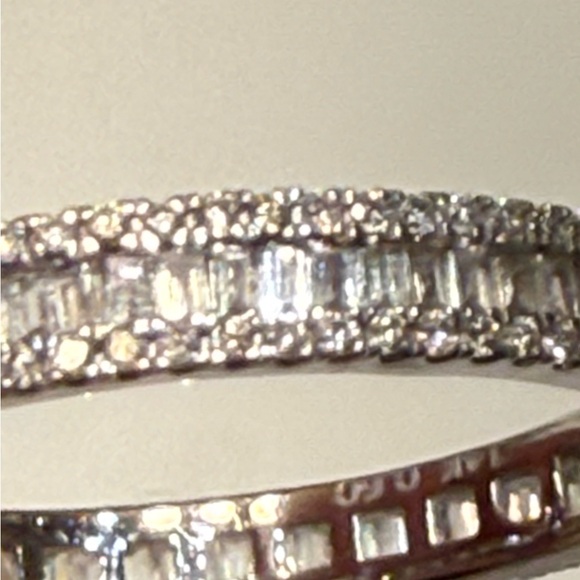 Stunning 14k white gold diamond eternity band ring - Picture 8 of 12